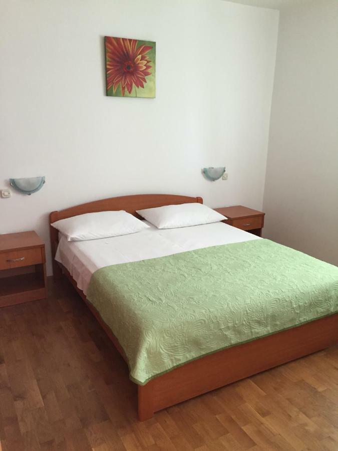 Apartmani Lorena Privlaka  Luaran gambar
