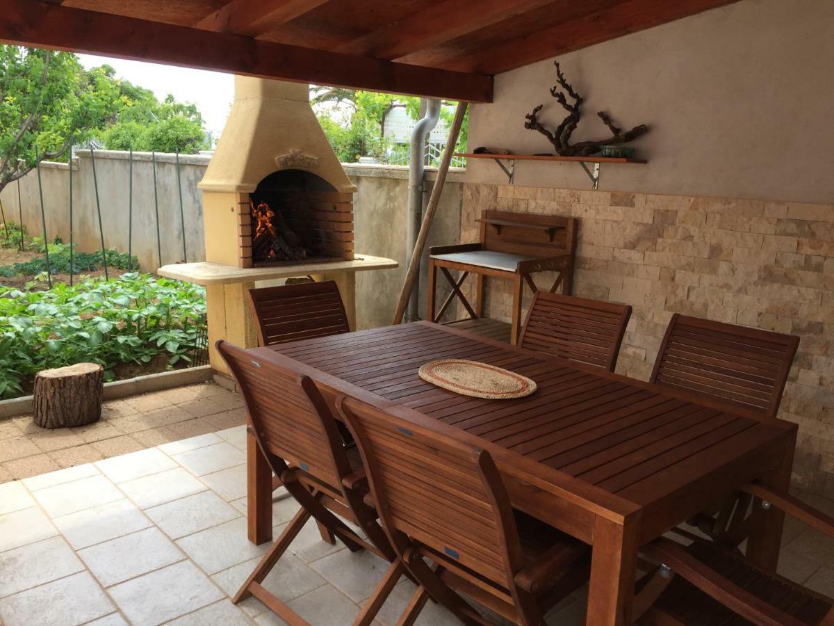 Apartmani Lorena Privlaka  Luaran gambar
