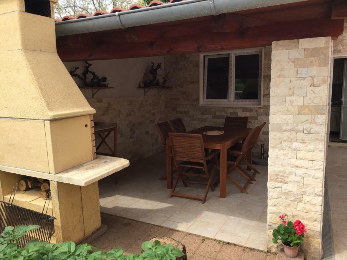 Apartmani Lorena Privlaka  Luaran gambar