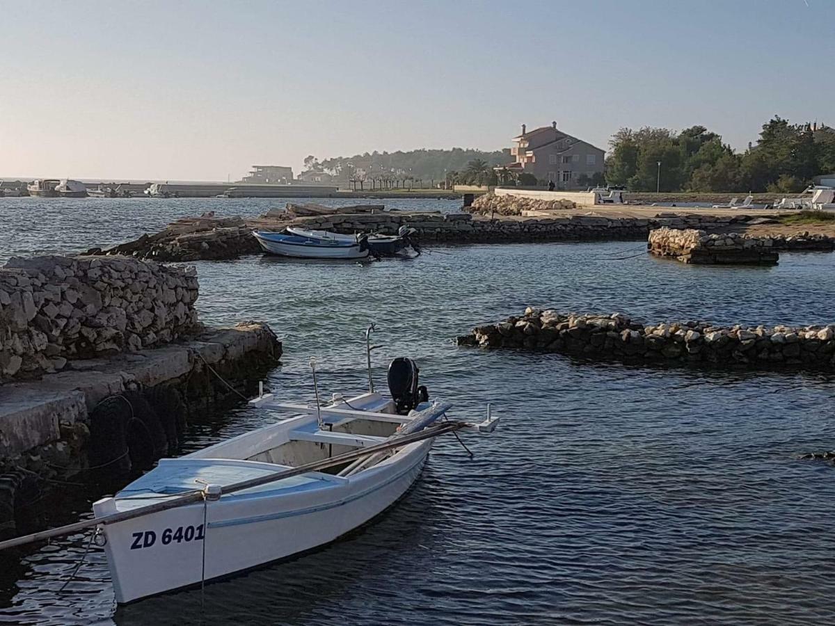 Apartmani Lorena Privlaka  Luaran gambar