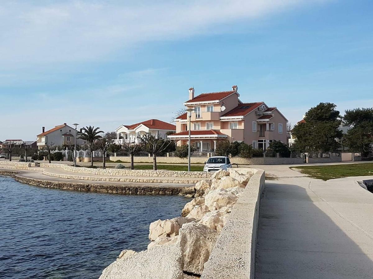 Apartmani Lorena Privlaka  Luaran gambar